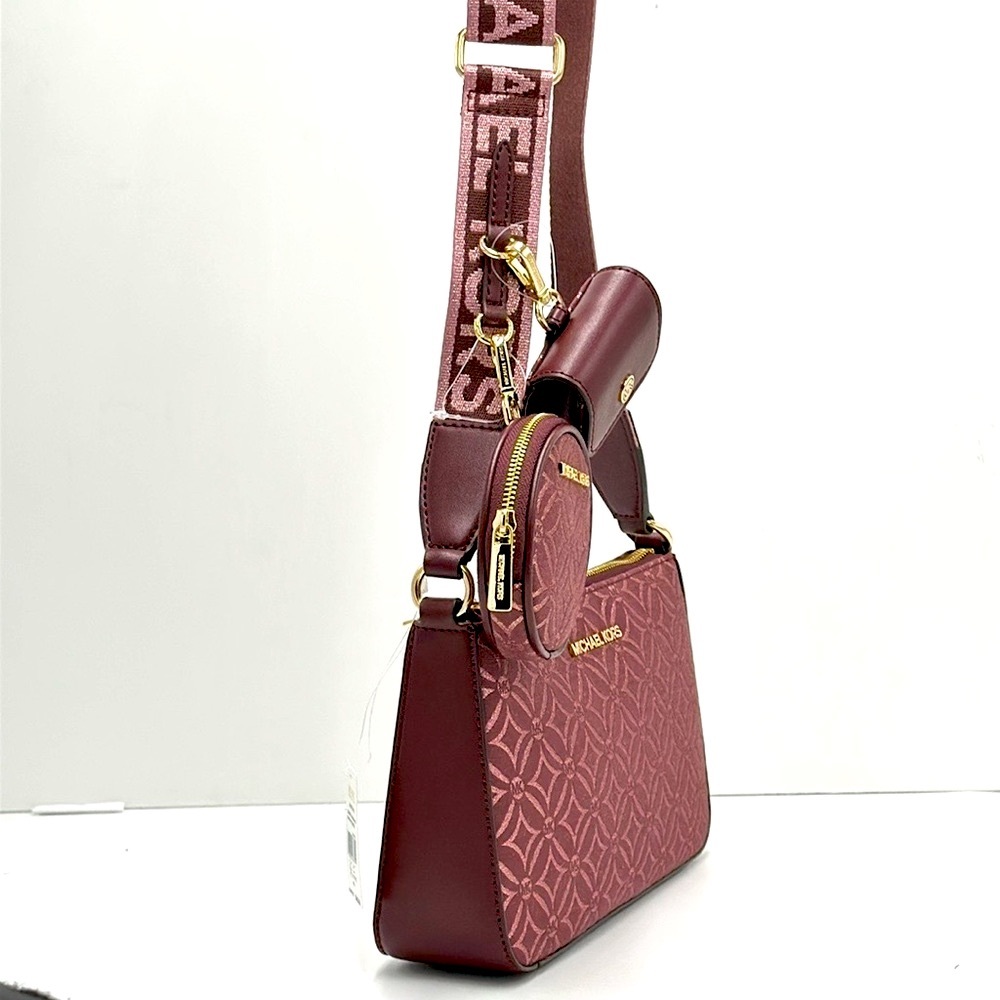 MICHAEL KORS Jet Set Travel Small Logo Jacquard
Crossbody With Tech Attach - Picture 5 of 16